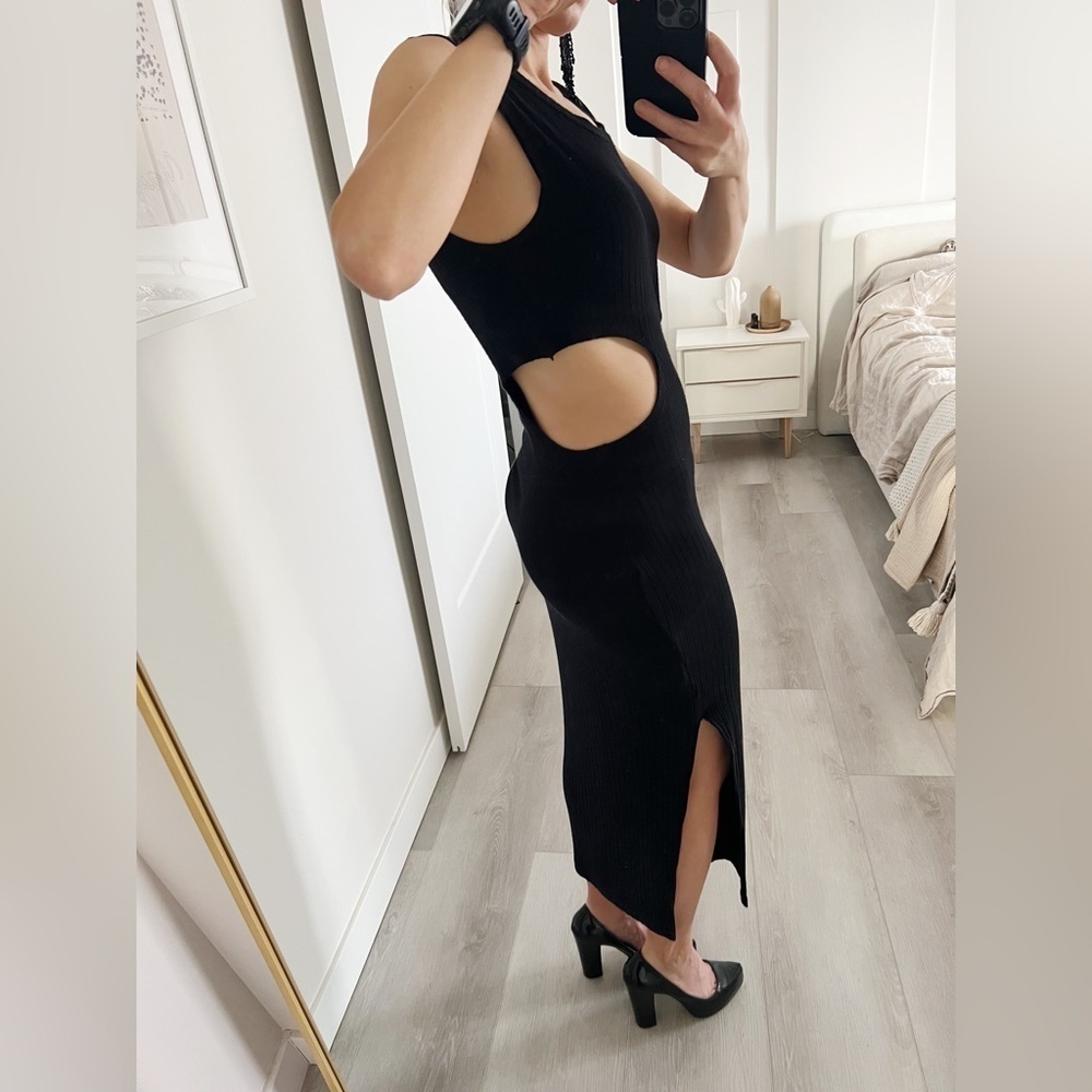 Lna Ribbed Cut Out MIDI Dress - Picture 3 of 7